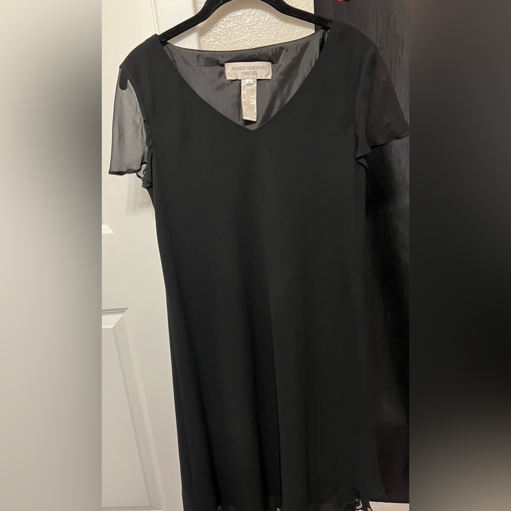 Black Jones New York Dress size 10, worn only a few times.